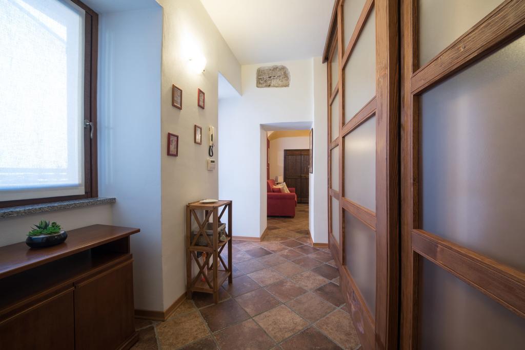 Casa Corte Alla Rocca Арона Екстер'єр фото